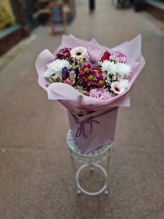 £20 Aqua Bag Bouquets (Florist Choice)