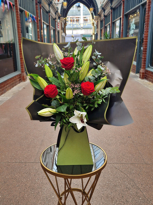 Deluxe White Oriental lilies & Red Rose aqua bouquet